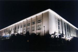 首都體育館