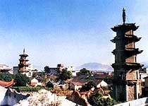 龍華寺與龍華雙塔