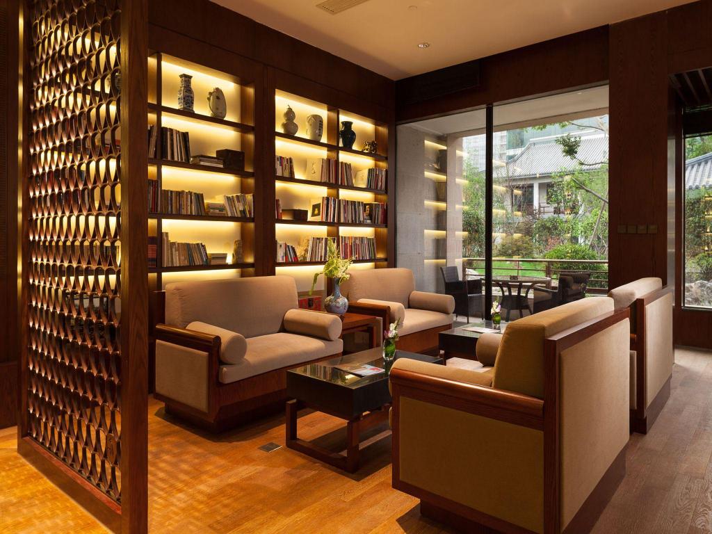 苏州金鸡湖托尼洛·兰博基尼书苑酒店外观图